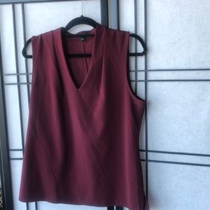 V Neck Sleeveless Blouse